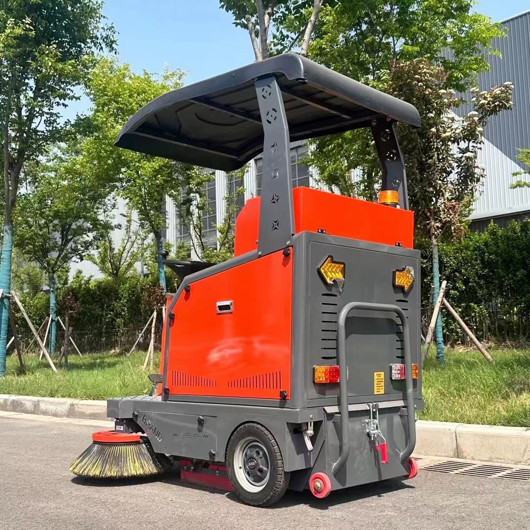Automatic Ride on Cleaning Machine Road Street Sweeper Floor Sweeper Double Brush Industrial