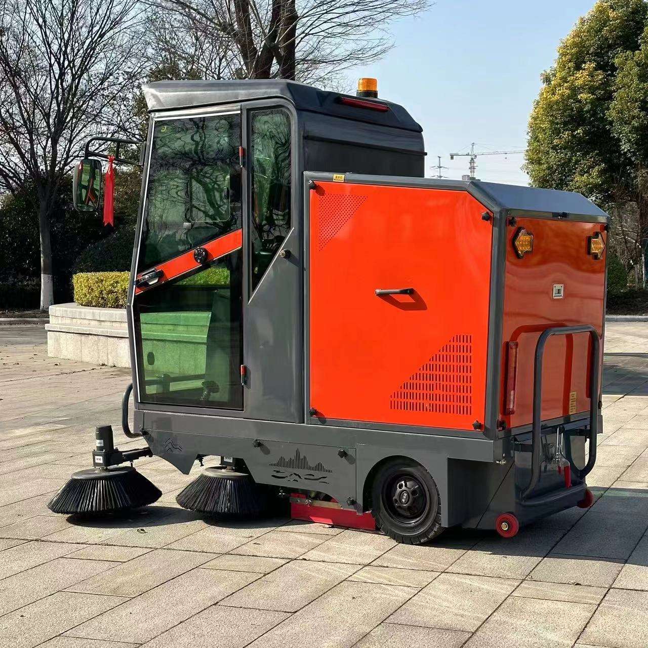 Professional Electric Ride on Floor Sweeper Automatic Cleaning Machine Street Road Cleaning Sweeper