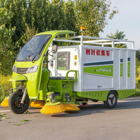 Ride-On 3 Wheel Steering 2 Meters Cleaning Width Leaf Sweeper Street Sweeper Machine